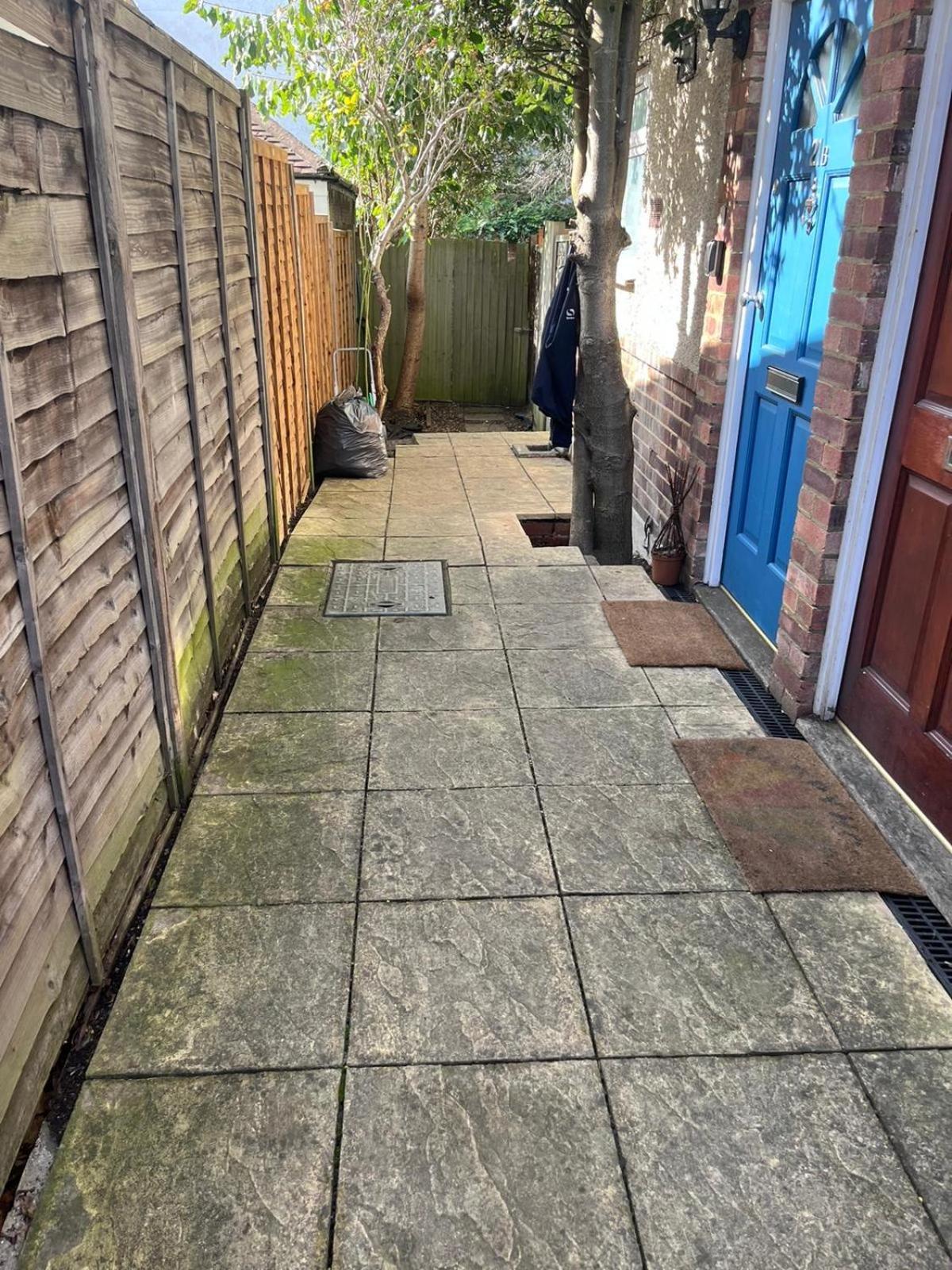Super Convenient For Central London - Large 2 Double Bed Apartment 30 Seconds Walk To Platform Train Station And 19 Mins To London Waterloo ภายนอก รูปภาพ